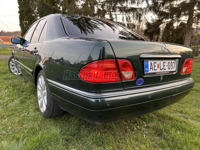 MERCEDES-BENZ E 290 TD Avantgarde AUT