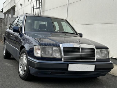 MERCEDES-BENZ E 300 D