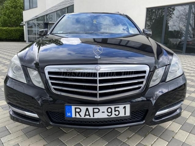 MERCEDES-BENZ E 350 CDI 4Matic BlueEFFICIENCY Avantgarde (Automata)