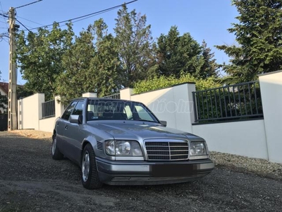 MERCEDES-BENZ W 124 OM 606 3000 Szívódiesel Motor 299 000 Km