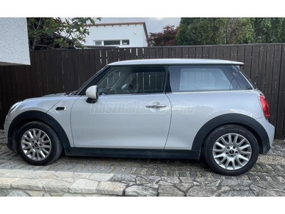 MINI COOPER 1.5(Automata)