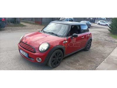 MINI MINI COOPER 1.6 D Klíma - 17 es Alufelni - Félbőr - USB/Aux - Egyedi megjelenés