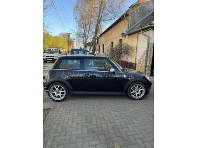 MINI MINI ONE 1.4