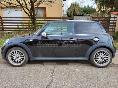 MINI MINI ONE 1.6