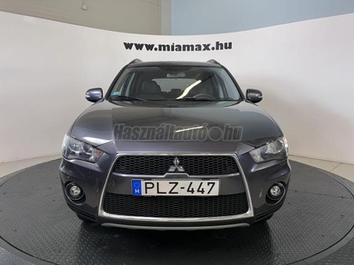 MITSUBISHI OUTLANDER 2.2 D Warrior 4WD TC-SST Automata vezetett szervizkönyves. korróziómentes. kapcsolható összkerék