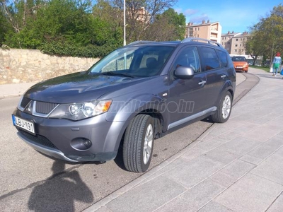 MITSUBISHI OUTLANDER 2.2 DI-D Intense Plus