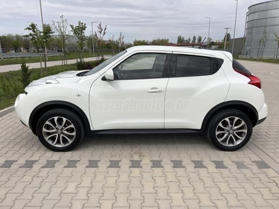 NISSAN JUKE 1.6 Tekna HIBÁTLAN!