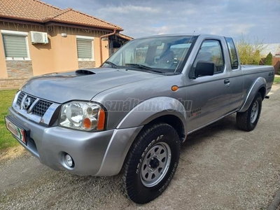 NISSAN NAVARA KING-CAB