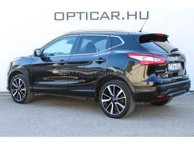 NISSAN QASHQAI 1.6 dCi Tekna EURO6 Tető!Navi!360Kamera!Holtérfigyelő!Téli csomag!Mo-i!1.Tulaj!121.782Km!ÁFÁ-s!THM