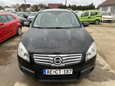 NISSAN QASHQAI+2 2.0 dCi Tekna Premium 2WD SZERVIZKÖNYVES.PANORÁMATETŐS