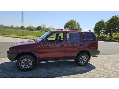 NISSAN TERRANO II 2.4 LX