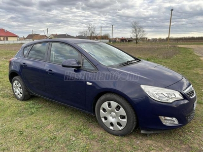 OPEL ASTRA 1.6 Sport (Automata)