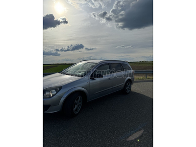 OPEL ASTRA H 1.4 Cosmo