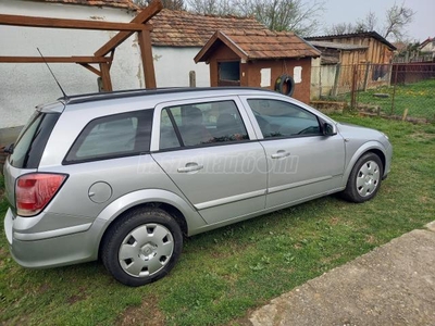 OPEL ASTRA H 1.4 Cosmo