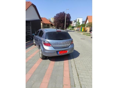 OPEL ASTRA H 1.4 Enjoy