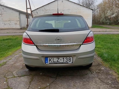 OPEL ASTRA H 1.4 Enjoy