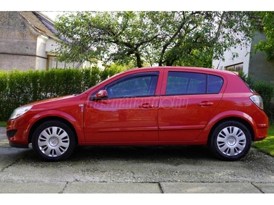 OPEL ASTRA H 1.4 Essentia