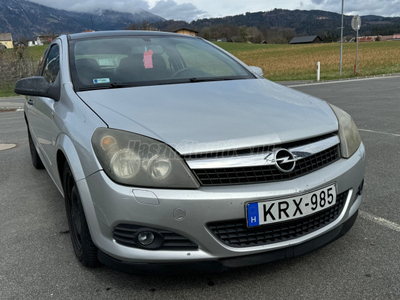 OPEL ASTRA H 1.4 GTC Essentia