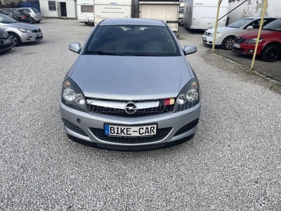 OPEL ASTRA H 1.6 GTC Cosmo /148.000km--szervizkönyv-17-es alukerekek/