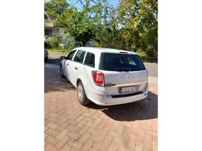 OPEL ASTRA H Caravan 1.4 Essentia