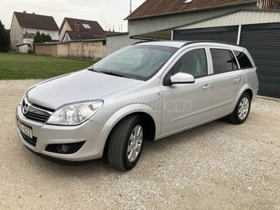 OPEL ASTRA H Caravan 1.6 Cosmo