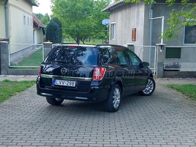 OPEL ASTRA H Caravan 1.7 CDTI Essentia