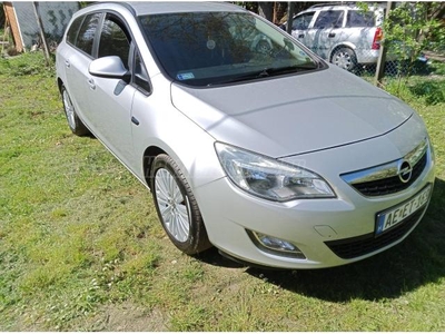 OPEL ASTRA J 1.3 CDTI EcoFLEX Sport AKCIÓS ÁRON !!!Gyönyörű állapot vezetett szervízkönyv !