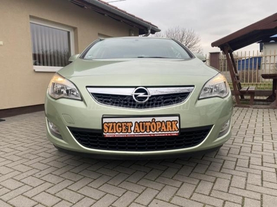 OPEL ASTRA J 1.4 Cosmo VONÓHOROG 104000 KM!!!