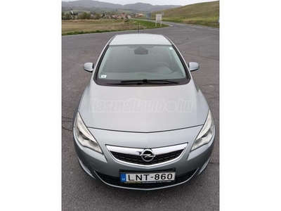 OPEL ASTRA J 1.4 Enjoy