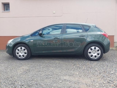 OPEL ASTRA J 1.4 Enjoy