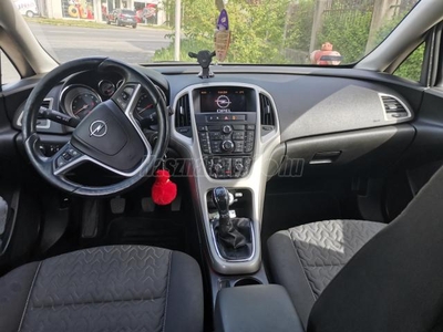 OPEL ASTRA J 1.4 T Active