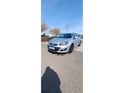 OPEL ASTRA J 1.4 T Active astra j