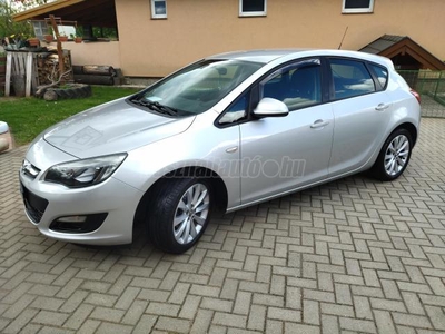 OPEL ASTRA J 1.6 Enjoy