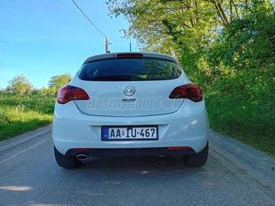 OPEL ASTRA J 1.6 T Cosmo 156000KM TEMPOMAT KAMERA