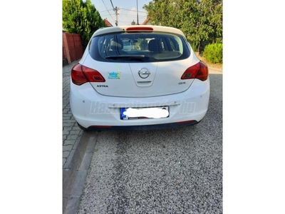 OPEL ASTRA J 1.7 CDTI Cosmo