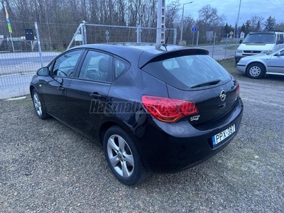 OPEL ASTRA J 1.7 CDTI Essentia