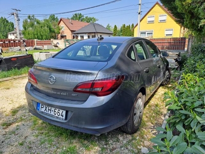 OPEL ASTRA J Sedan 1.6 CDTI Start-Stop Enjoy