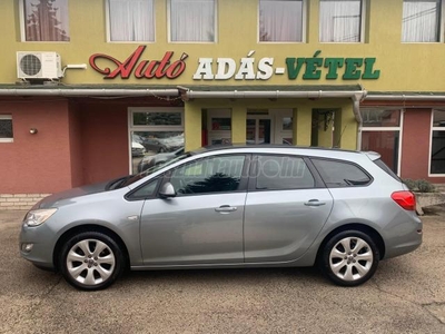 OPEL ASTRA J Sports Tourer 1.4 Enjoy ÜLÉSFŰTÉS.KORMÁNYFŰTÉS.ELSŐ ÉS HÁTSÓ RADAR.VONÓHOROG.VEZETETT SZERVÍZKÖNYV