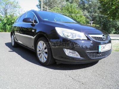 OPEL ASTRA J Sports Tourer 1.4 T Cosmo