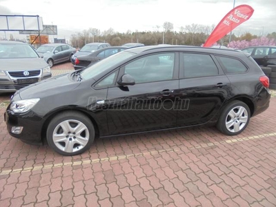 OPEL ASTRA J Sports Tourer 1.6 Selection TEMPOMAT T RADAR ŰLÉSFŰTÉS KORMÁNYFŰTÉS D KLIMA