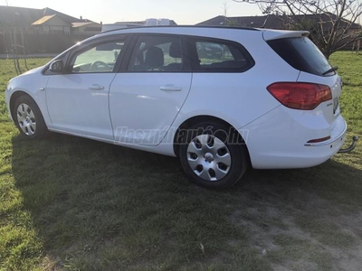 OPEL ASTRA J Sports Tourer 1.7 CDTI Cosmo