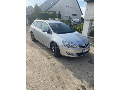 OPEL ASTRA J Sports Tourer 1.7 CDTI Enjoy