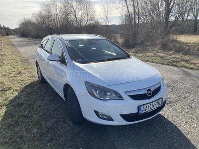 OPEL ASTRA J Sports Tourer 1.7 CDTI Enjoy