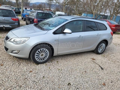 OPEL ASTRA J Sports Tourer 1.7 CDTI Selection