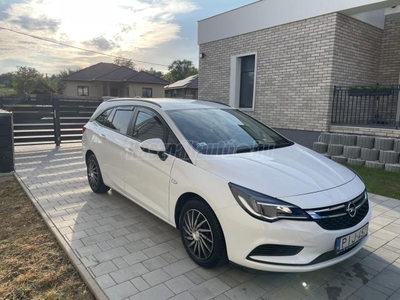 OPEL ASTRA K 1.6 CDTI Enjoy MAGYAROSZÁGI / ORVOS TULAJ