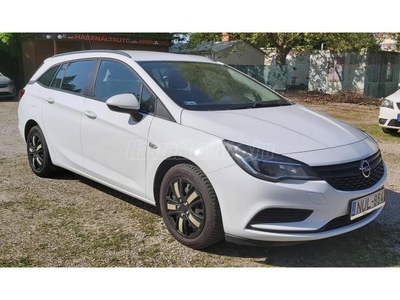 OPEL ASTRA K Sports Tourer 1.6 CDTI Start-Stop Dynamic Szervizkönyv