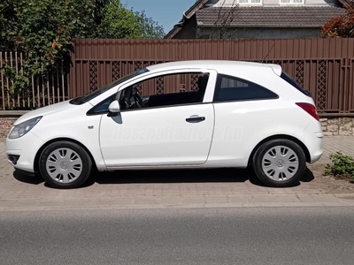 OPEL CORSA D 1.0 Essentia KLÍMA !