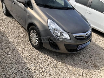 OPEL CORSA D 1.2 Cosmo Kevés km.Szép. Jó állapot!