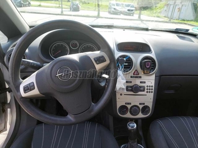 OPEL CORSA D 1.2 Enjoy Easytronic