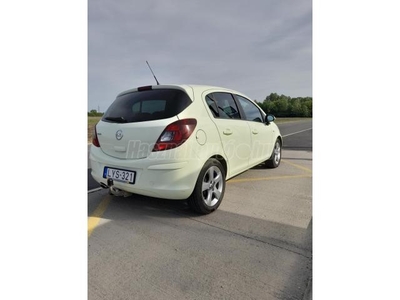 OPEL CORSA D 1.2 Sport